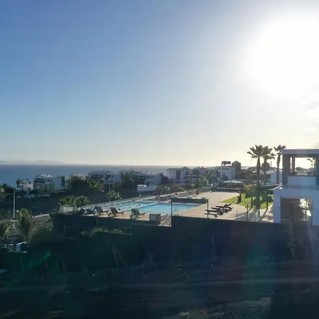 Costa Roja Con Vistas Al Mar, Piscinas, Jacuzzi, Mini Golf Y Pádel En Montaña Roja * Playa Blanca (Lanzarote)