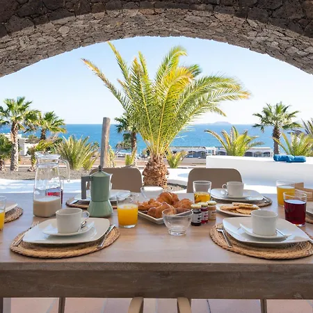 Costa Roja Con Vistas Al Mar, Piscinas, Jacuzzi, Mini Golf Y Padel En Montana Roja Villa Playa Blanca