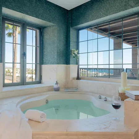 Villa Costa Roja Con Vistas Al Mar, Piscinas, Jacuzzi, Mini Golf Y Padel En Montana Roja *