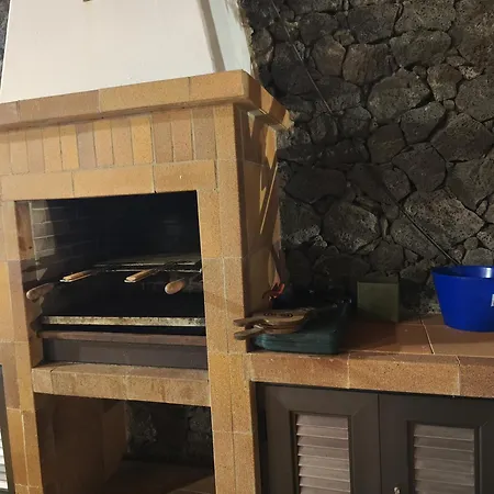 Villa Costa Roja Con Vistas Al Mar, Piscinas, Jacuzzi, Mini Golf Y Padel En Montana Roja Playa Blanca