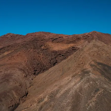 Costa Roja Con Vistas Al Mar, Piscinas, Jacuzzi, Mini Golf Y Padel En Montana Roja Villa Playa Blanca