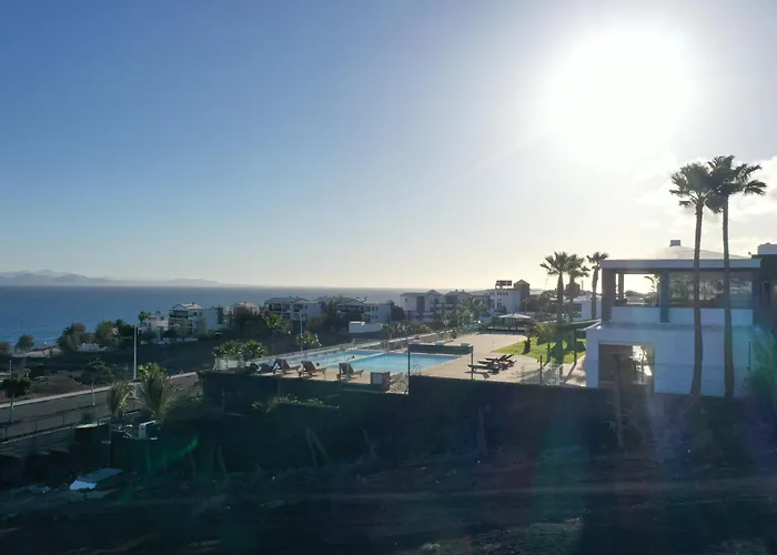 Costa Roja Con Vistas Al Mar, Piscinas, Jacuzzi, Mini Golf Y Padel En Montana Roja * Playa Blanca (Lanzarote)