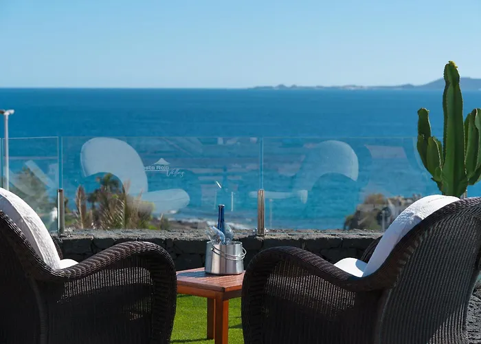 Costa Roja Con Vistas Al Mar, Piscinas, Jacuzzi, Mini Golf Y Padel En Montana Roja *