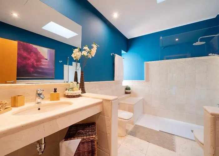 Costa Roja Con Vistas Al Mar, Piscinas, Jacuzzi, Mini Golf Y Padel En Montana Roja Playa Blanca (Lanzarote)