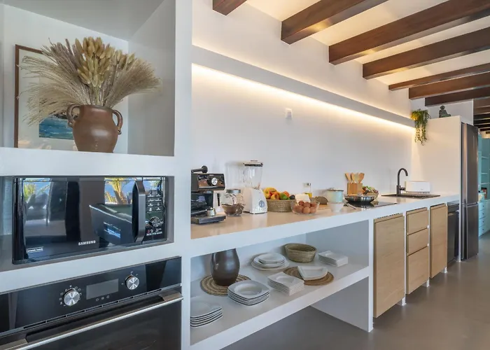 Costa Roja Con Vistas Al Mar, Piscinas, Jacuzzi, Mini Golf Y Padel En Montana Roja Villa