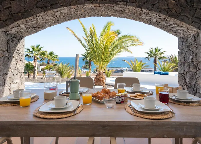 Costa Roja Con Vistas Al Mar, Piscinas, Jacuzzi, Mini Golf Y Padel En Montana Roja