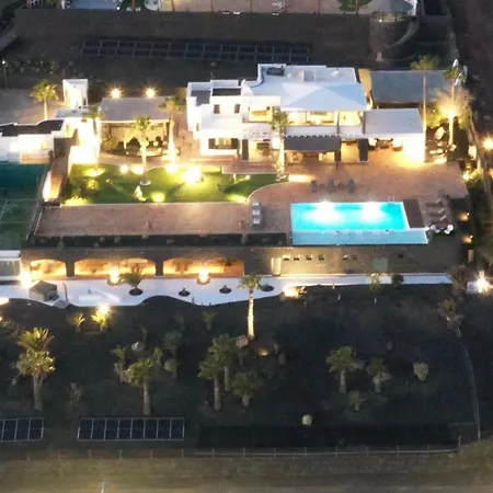 别墅 Costa Roja Con Vistas Al Mar, Piscinas, Jacuzzi, Mini Golf Y Padel En Montana Roja