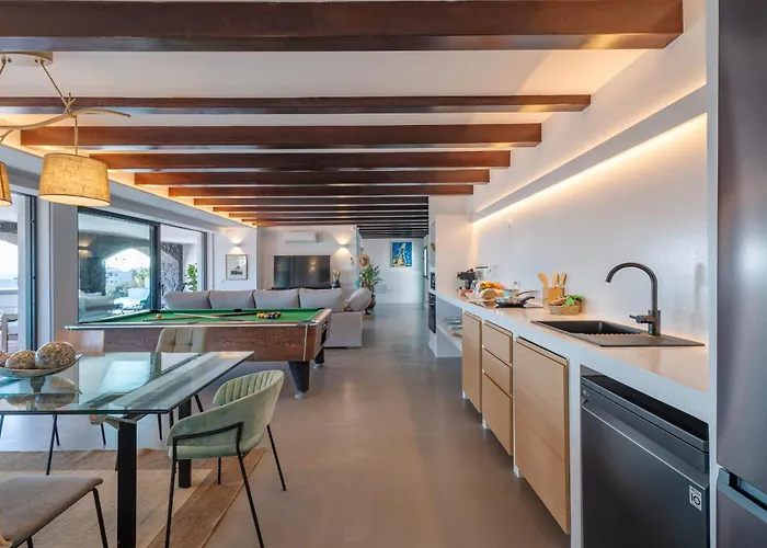 Costa Roja Con Vistas Al Mar, Piscinas, Jacuzzi, Mini Golf Y Padel En Montana Roja Villa *