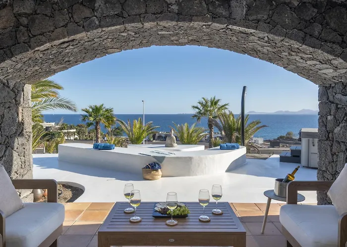 Costa Roja Con Vistas Al Mar, Piscinas, Jacuzzi, Mini Golf Y Padel En Montana Roja * Playa Blanca