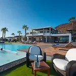 Villa Costa Roja Con Vistas Al Mar, Piscinas, Jacuzzi, Mini Golf Y Pádel En Montaña Roja