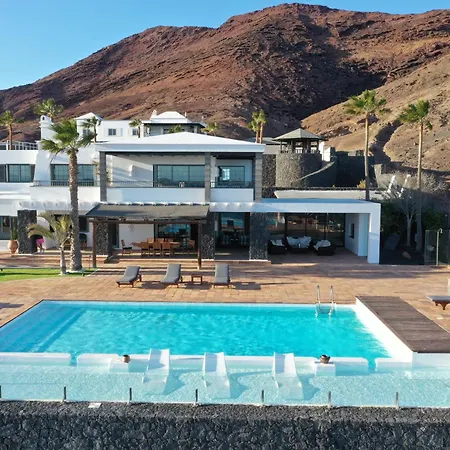 Costa Roja Con Vistas Al Mar, Piscinas, Jacuzzi, Mini Golf Y Padel En Montana Roja プラヤ・ブランカ
