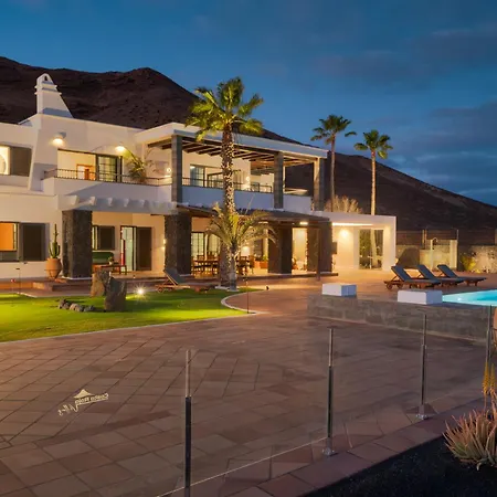 Costa Roja Con Vistas Al Mar, Piscinas, Jacuzzi, Mini Golf Y Padel En Montana Roja ヴィラ