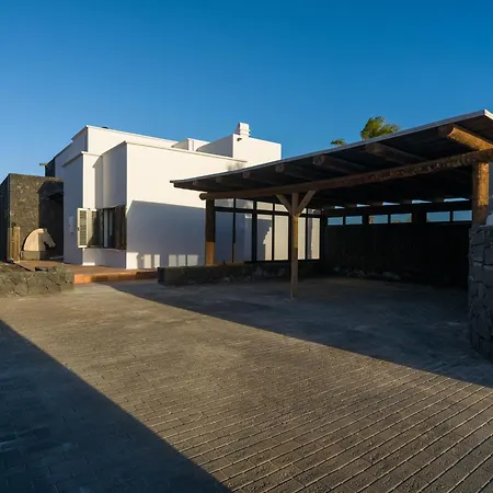 Villa Costa Roja Con Vistas Al Mar, Piscinas, Jacuzzi, Mini Golf Y Padel En Montana Roja