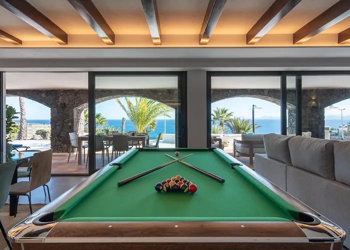 Costa Roja Con Vistas Al Mar, Piscinas, Jacuzzi, Mini Golf Y Padel En Montana Roja * Playa Blanca (Lanzarote)